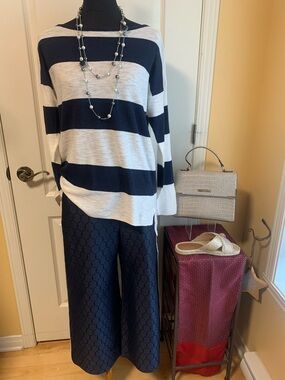 Sachin + Babi Navy Wide-Leg Cropped Pants